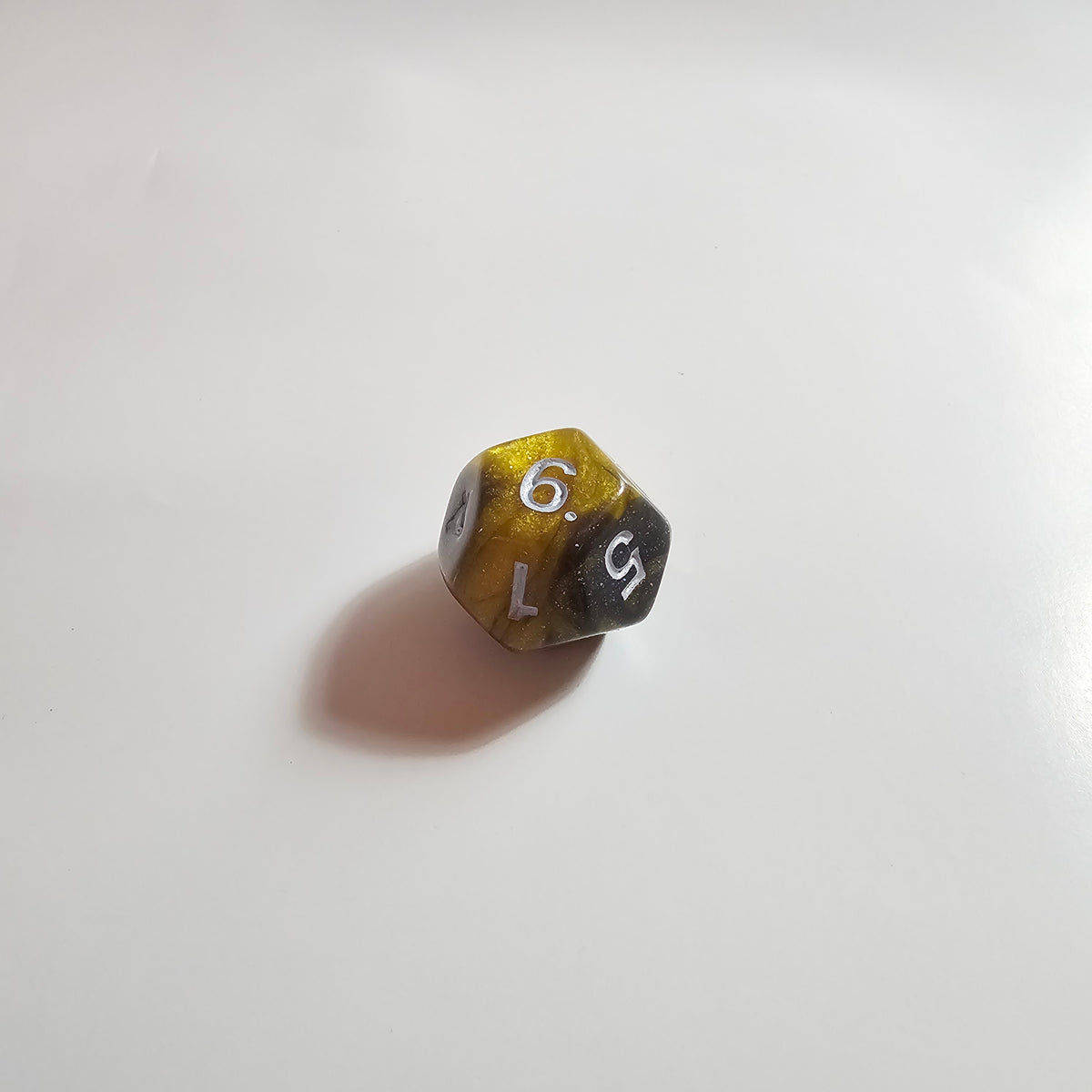 Set di dadi in acrilico Shadowgold