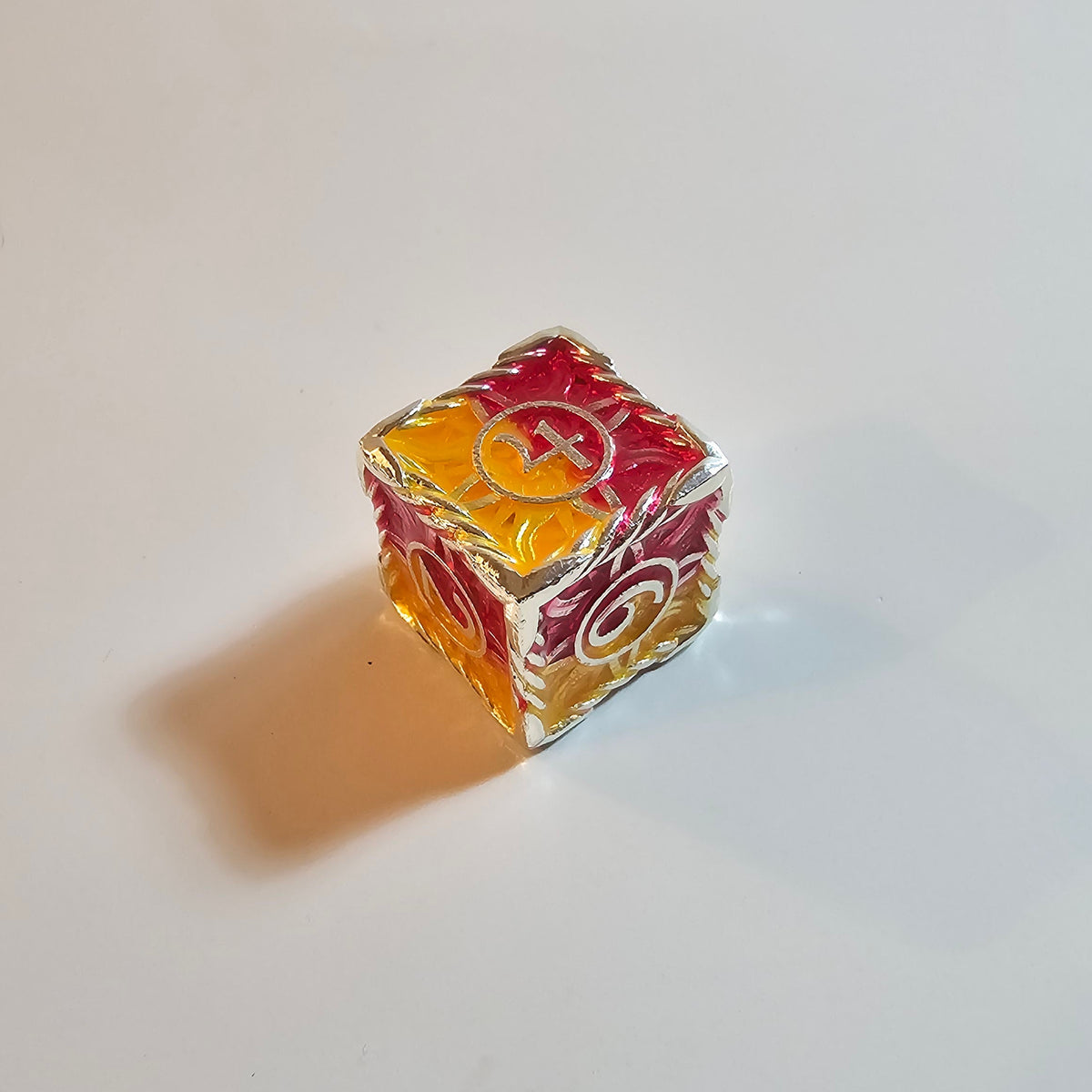 Set di dadi in metallo massiccio Radiant Flame