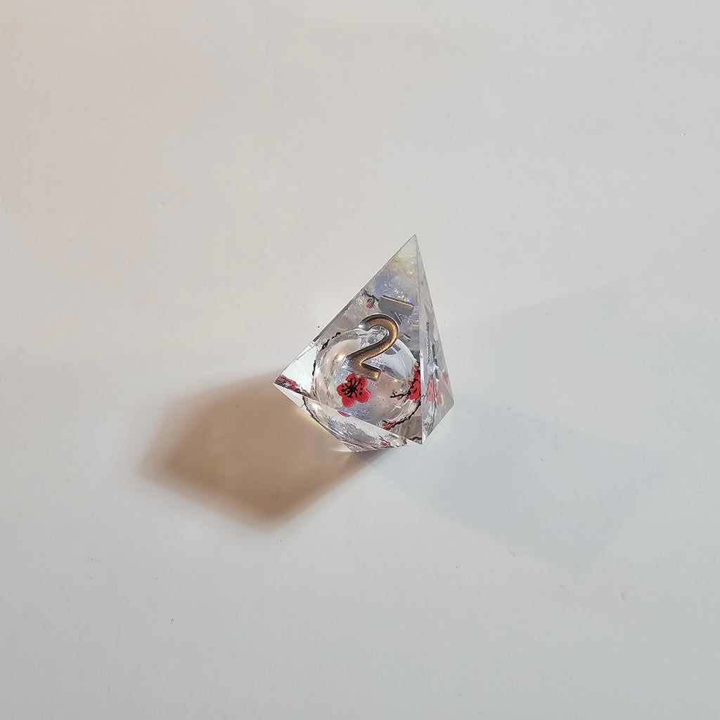 Kristall-Kirschblüten-Würfelset mit Flüssigkeitskern aus Kunstharz