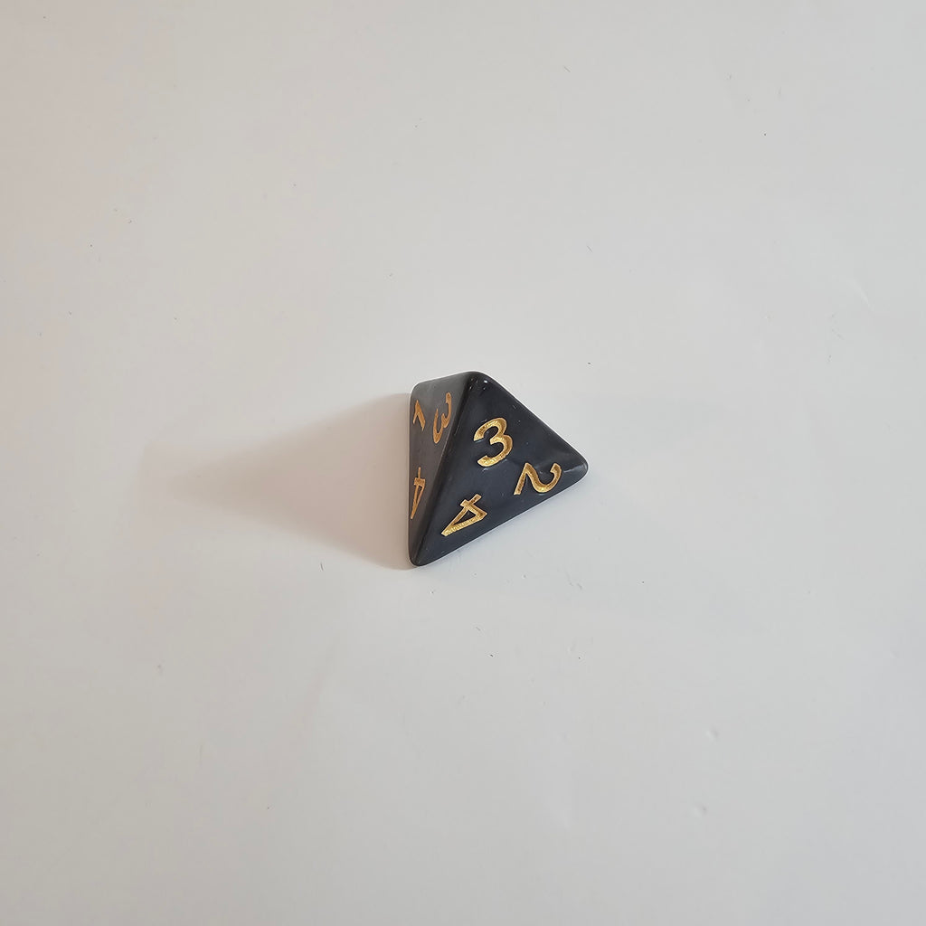 مجموعة نرد أكريليك نايت ستون