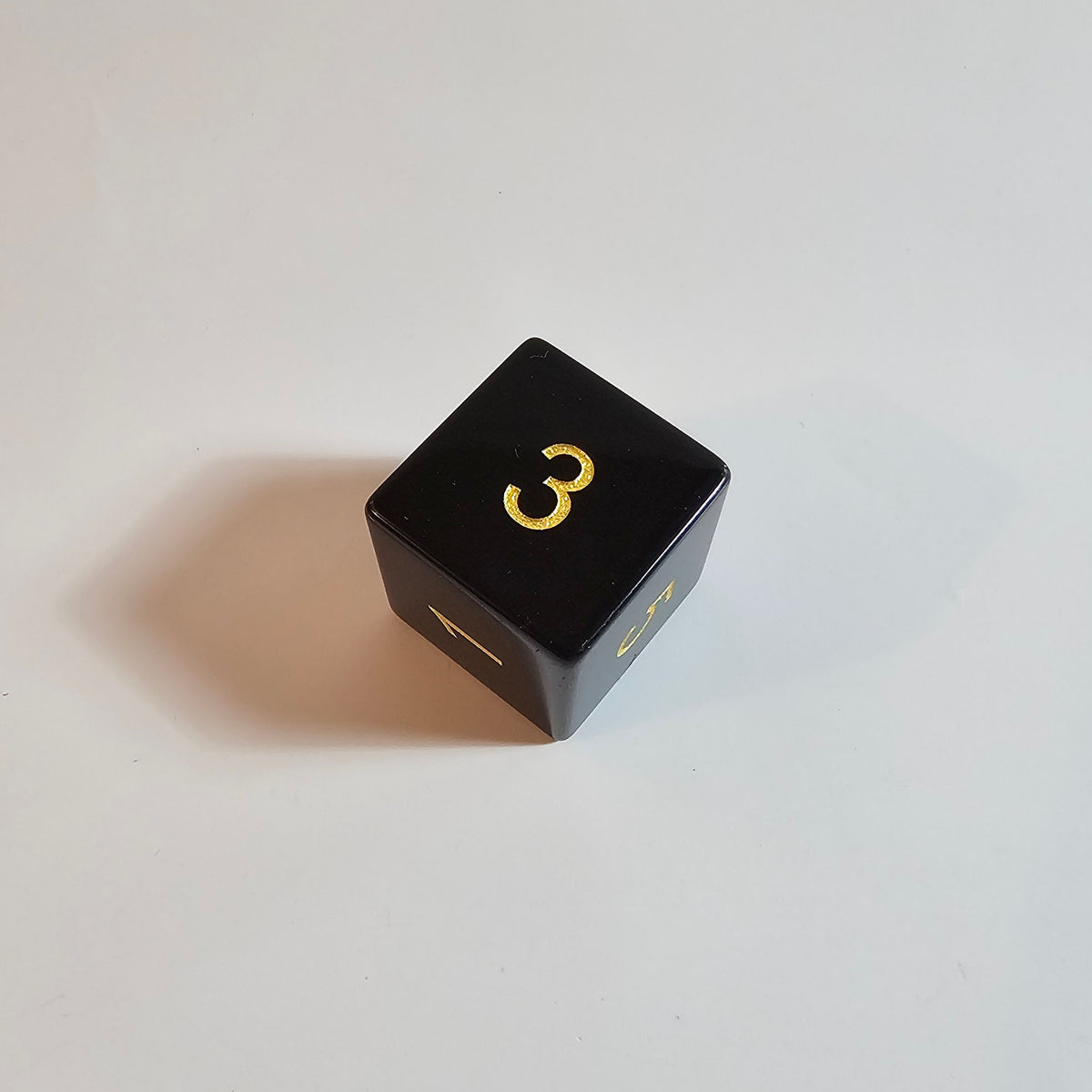 Juego de dados de piedra preciosa de obsidiana natural