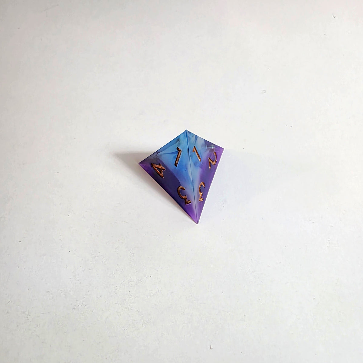Set di dadi in resina a spigolo vivo "Dimensione Parallela"