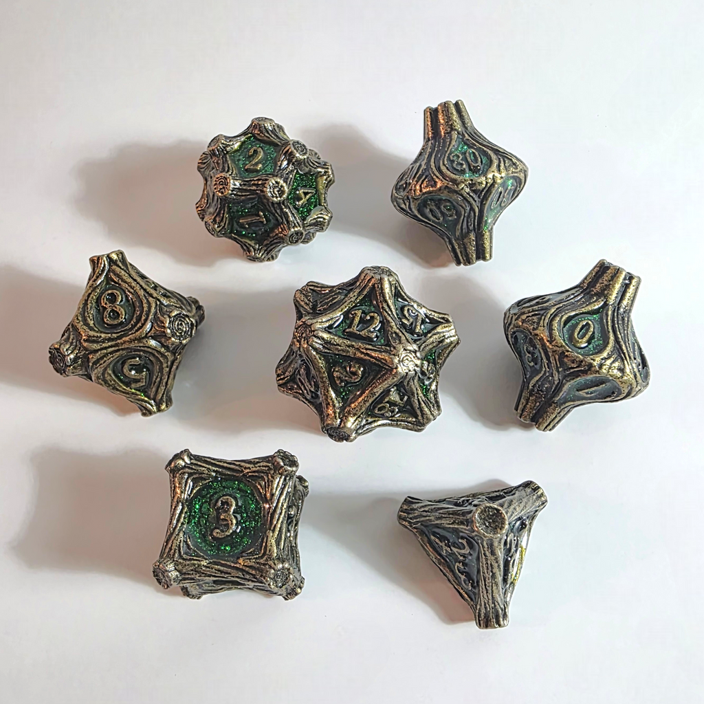 Jeu de dés en métal massif motif nœud druidique