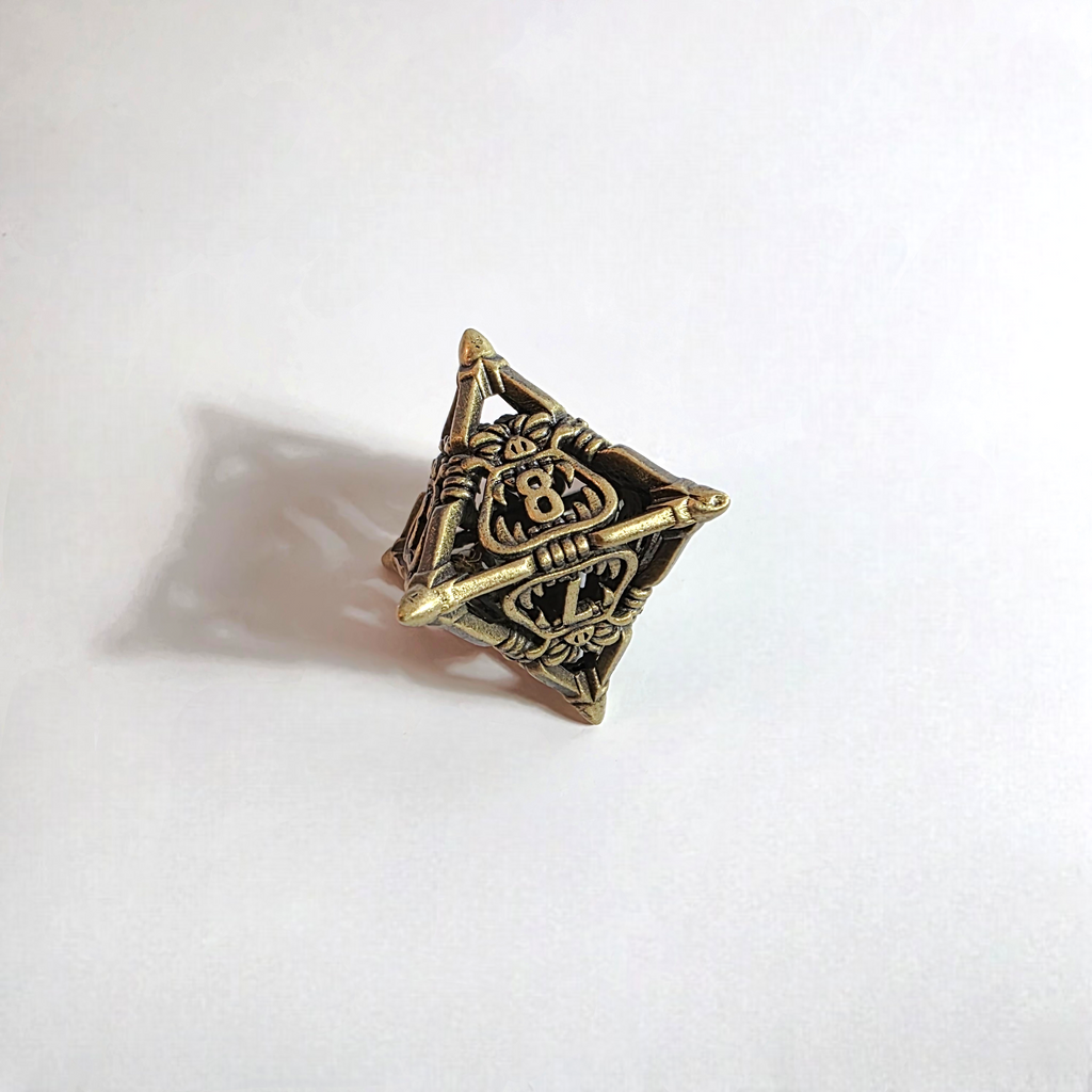 Snarling Mimic Hohlmetall-Würfelset in Antikgold
