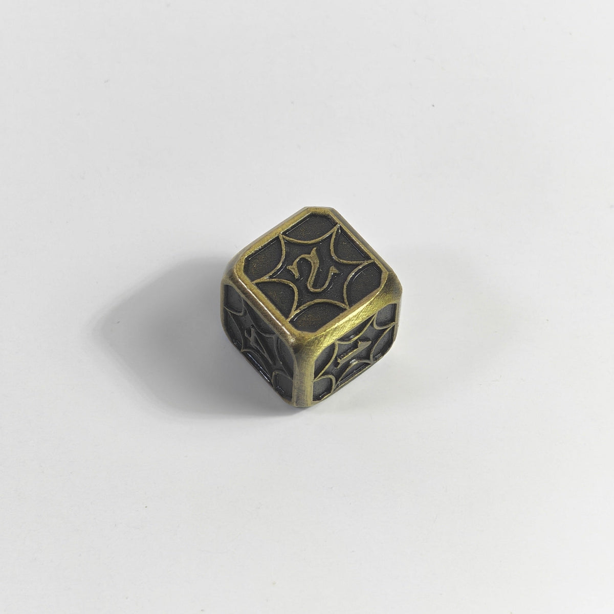 Massives Metall-Würfelset Bronze Spinnennetz