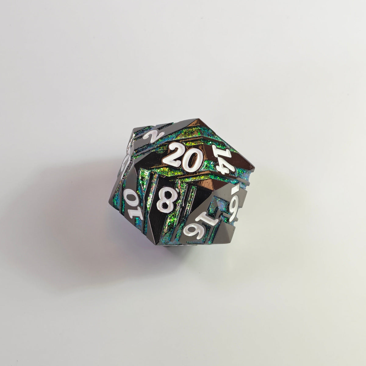 D20 massiccio Chonk a strisce verdi su nichel nero