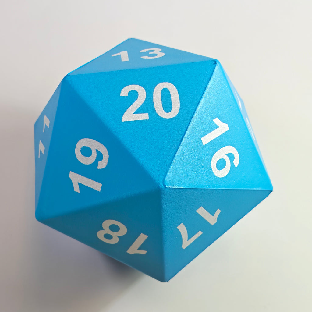 D20 gigante  in schiuma blu
