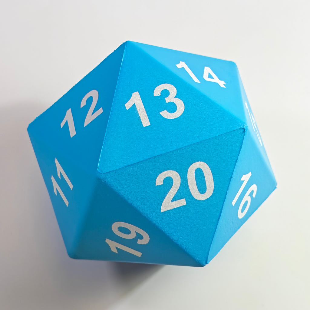 D20 gigante  in schiuma blu