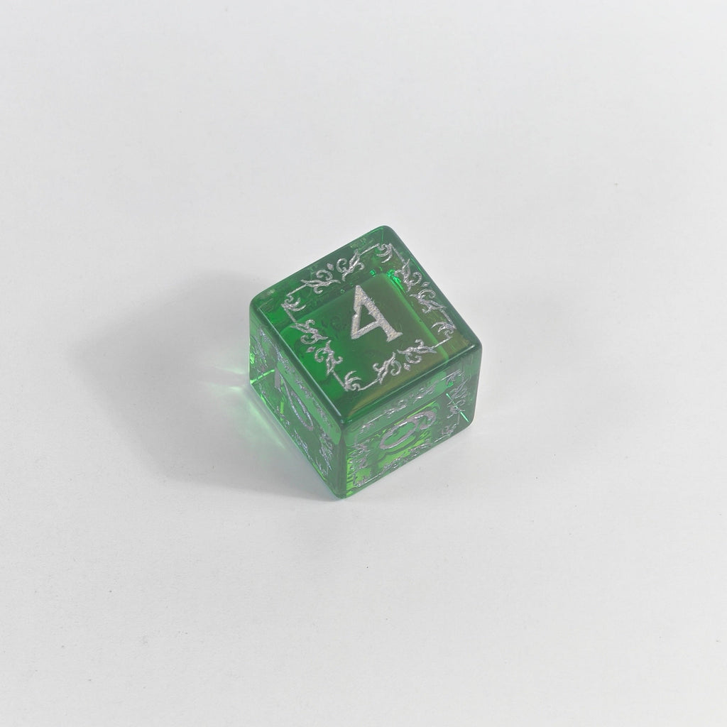 Set di dadi in vetro verde traslucido