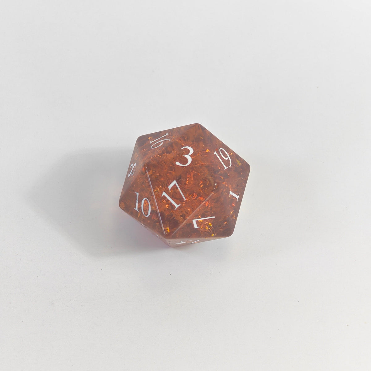 Jeu de dés en verre ambré craquelé