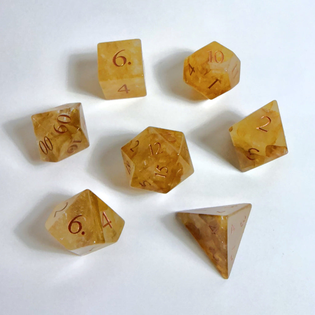 Set di dadi in calcite