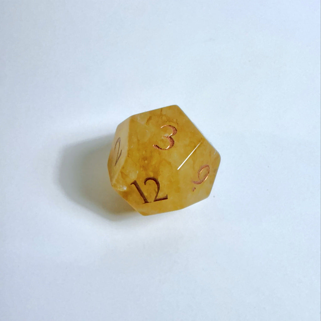 Set di dadi in calcite