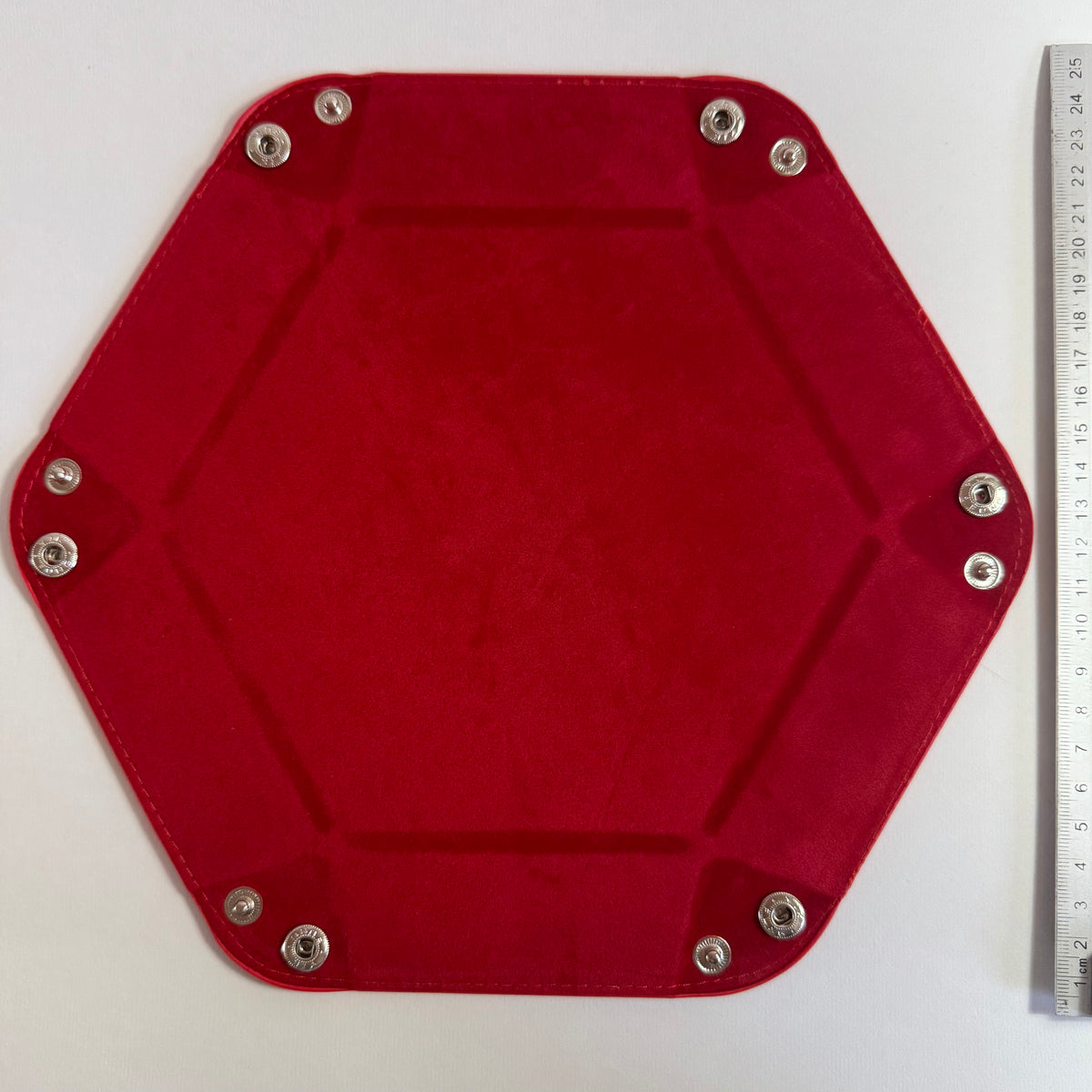 Rotes Standard-Würfeltablett