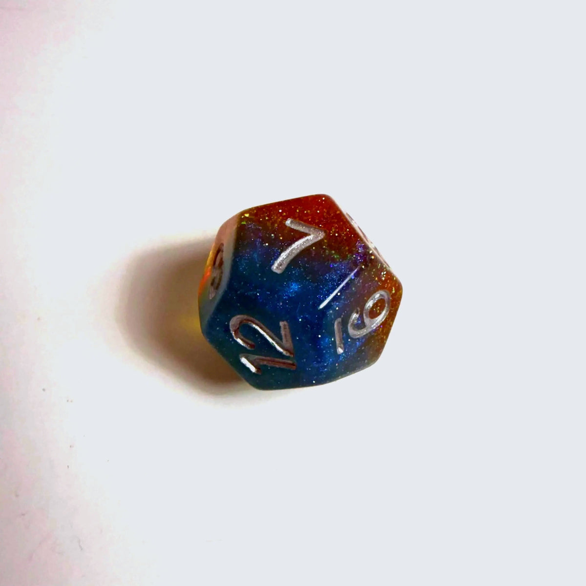 Jeu de dés en acrylique aux couleurs du drapeau pansexuel